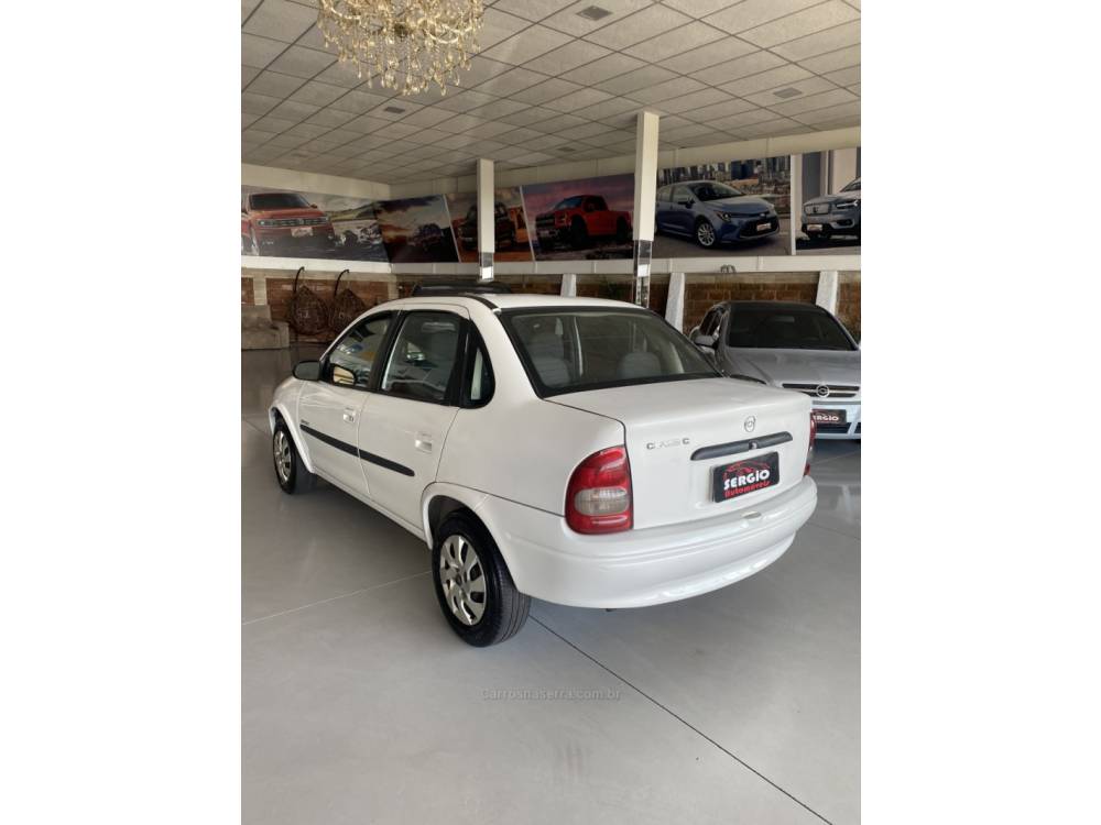 CHEVROLET - CORSA - 2006/2006 - Branca - R$ 16.900,00