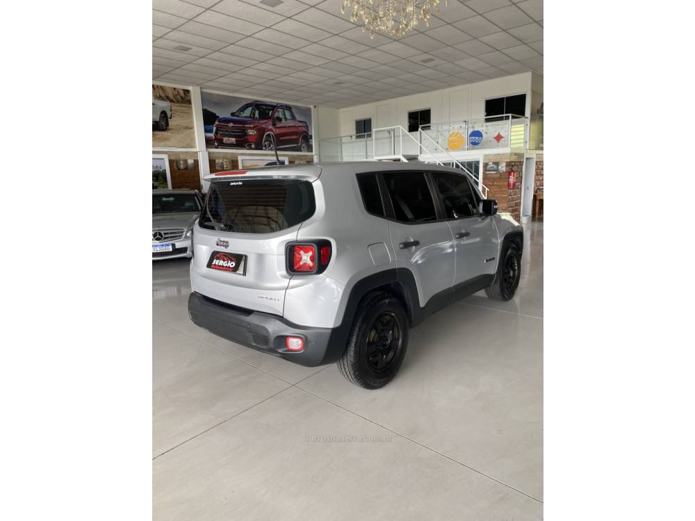 JEEP - RENEGADE - 2015/2016 - Prata - R$ 69.900,00