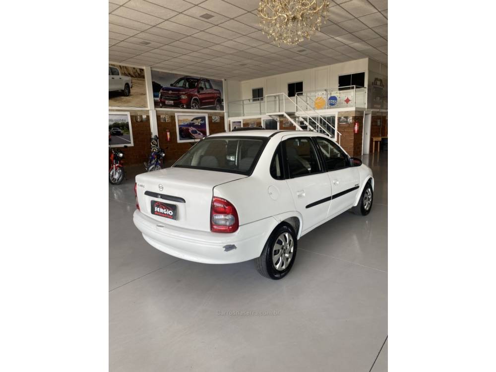 CHEVROLET - CORSA - 2006/2006 - Branca - R$ 16.900,00