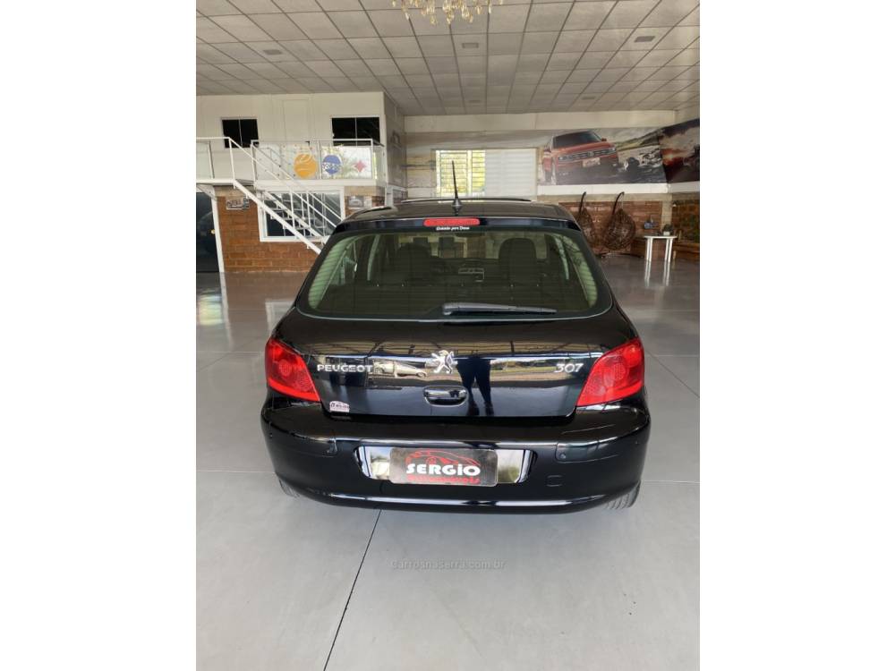 PEUGEOT - 307 - 2011/2012 - Preta - R$ 33.900,00