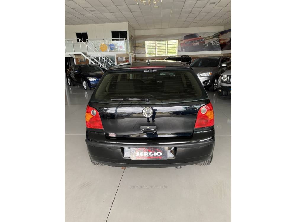 VOLKSWAGEN - POLO - 2004/2004 - Preta - R$ 28.900,00