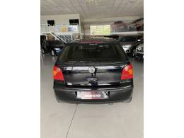 VOLKSWAGEN - POLO - 2004/2004 - Preta - R$ 28.900,00