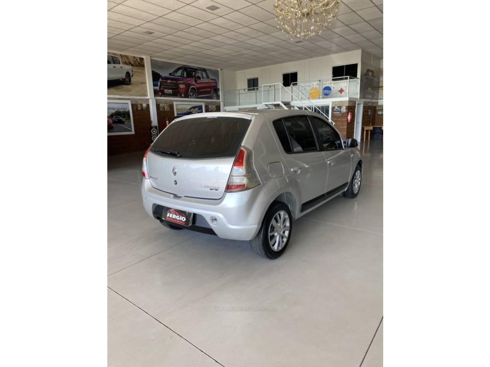 RENAULT - SANDERO - 2008/2008 - Prata - R$ 29.900,00