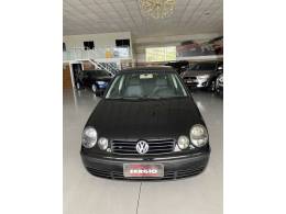 VOLKSWAGEN - POLO - 2004/2004 - Preta - R$ 28.900,00