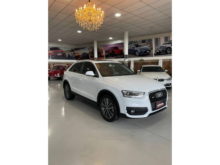 AUDI - Q3 - 2012/2013 - Branca - R$ 87.900,00