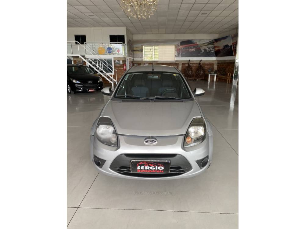 FORD - KA - 2013/2013 - Prata - R$ 29.900,00