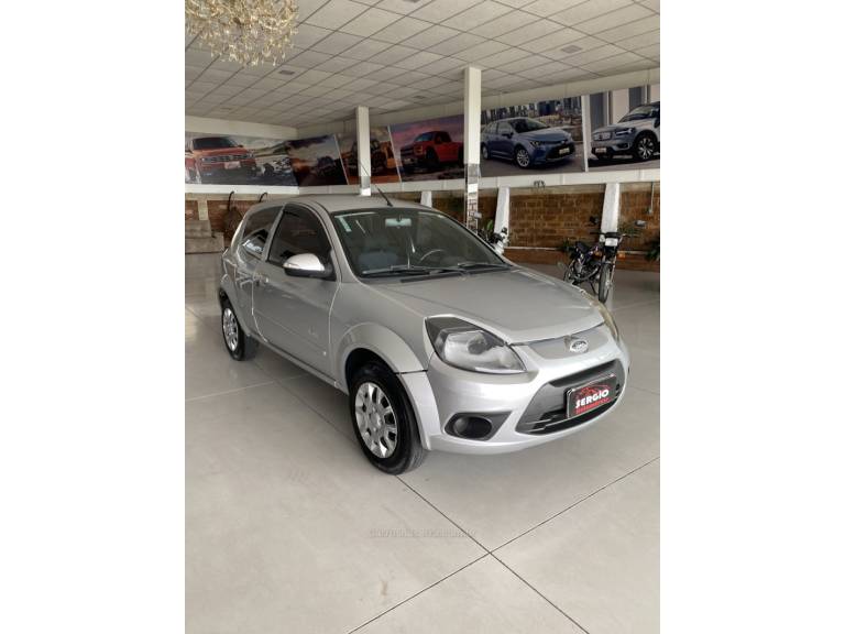 FORD - KA - 2013/2013 - Prata - R$ 29.900,00